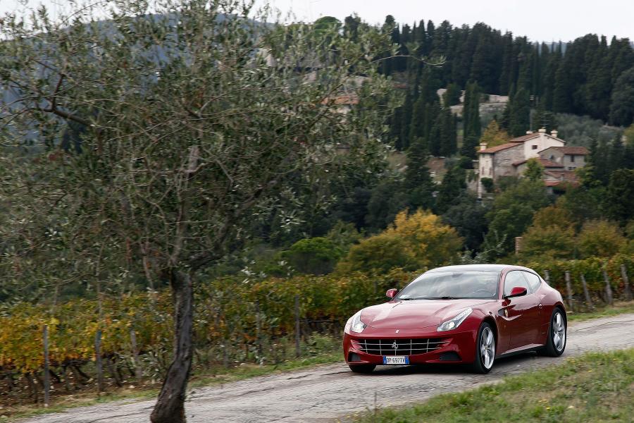 Ferrari FF Tailor Made 2013 года  (фото 1 из 1)